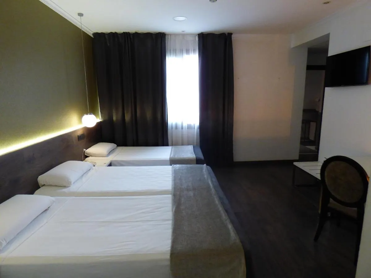 ***  Moderno Hotel Barcelona Spain