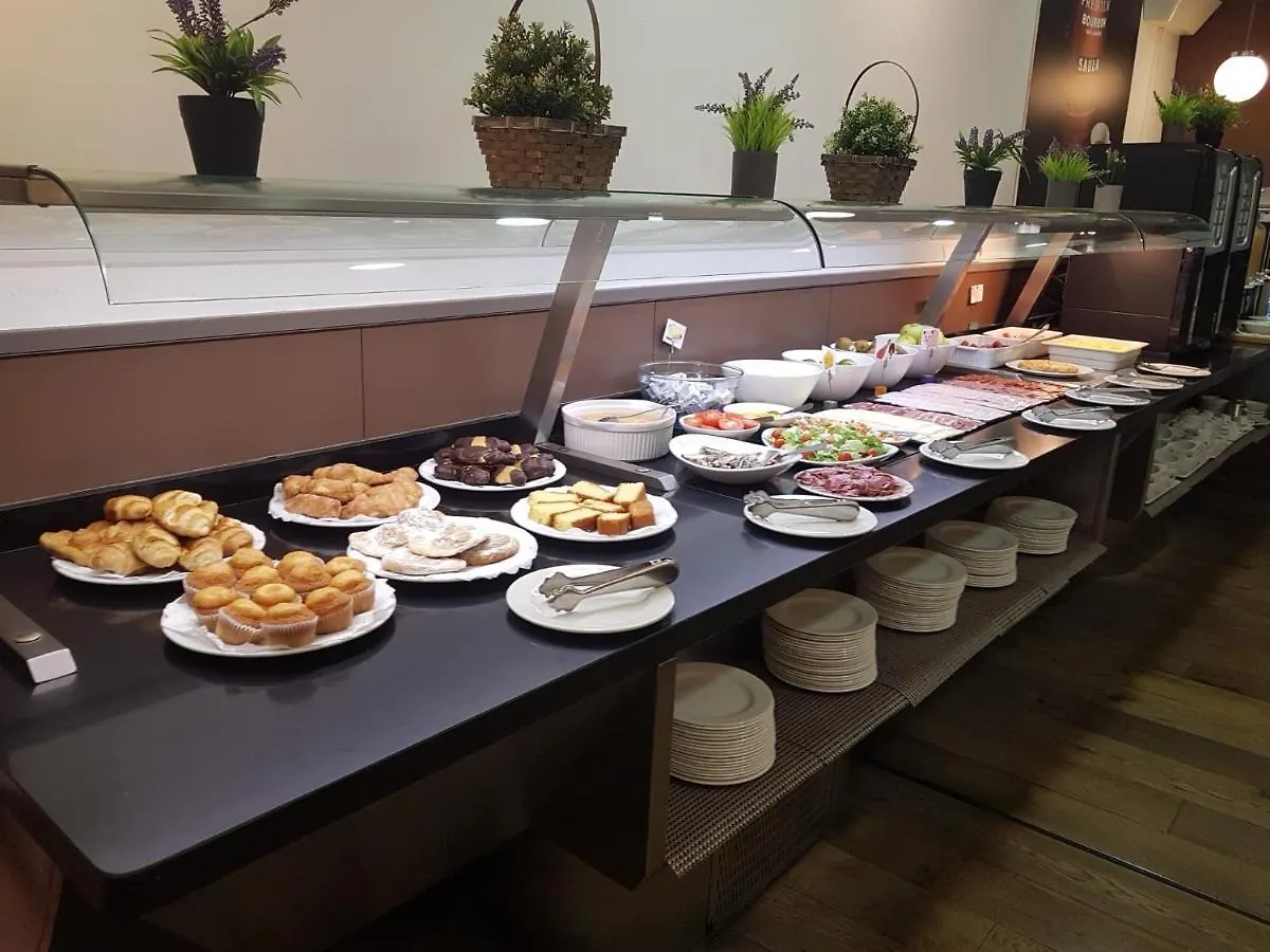 Moderno Otel Barselona
